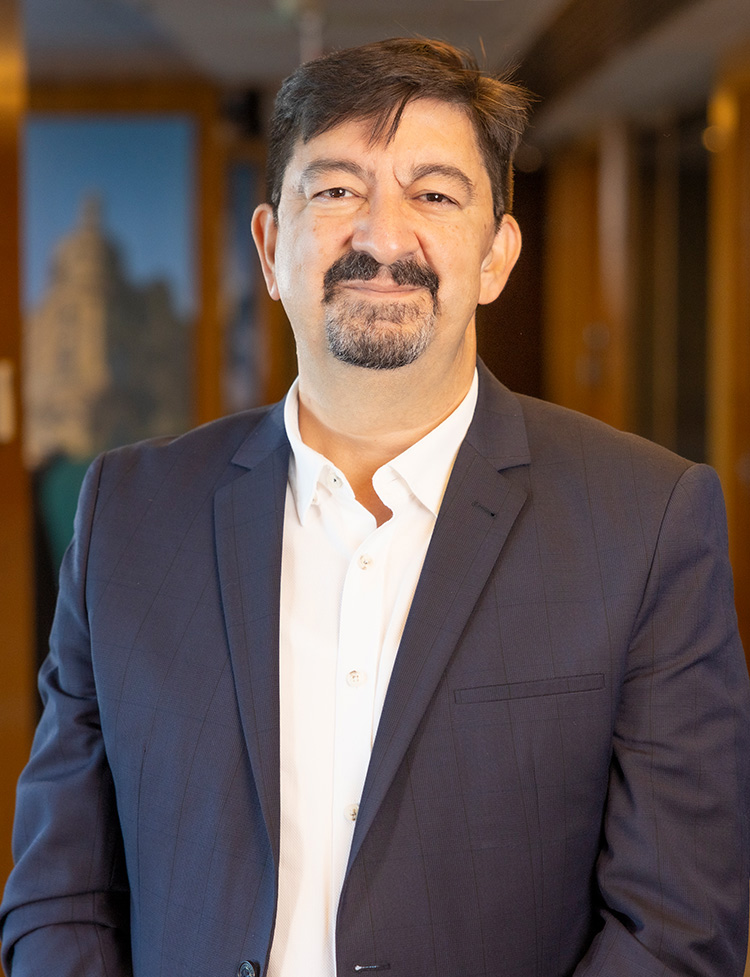 DÜNDAR AKIN